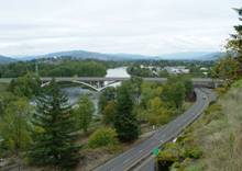  (right) Rendering of Proposed I-5 bridge courtesy of the Oregon Department of Transportation